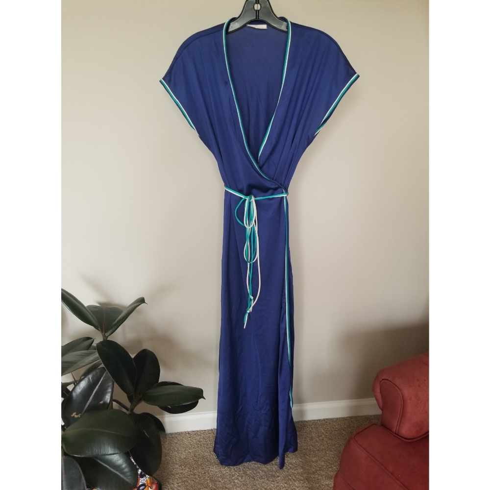Vintage 80s 90s navy robe size small